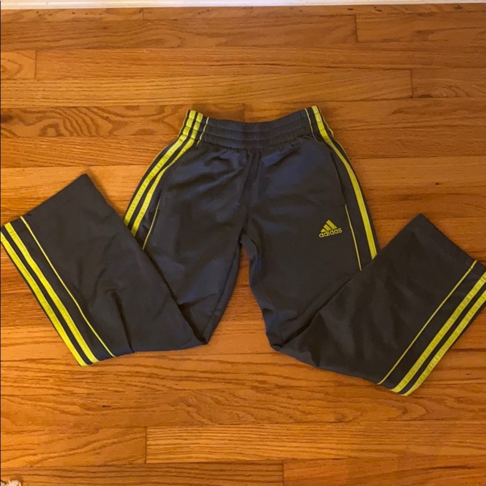 NWOT boys Adidas athletic pants Size S (8)